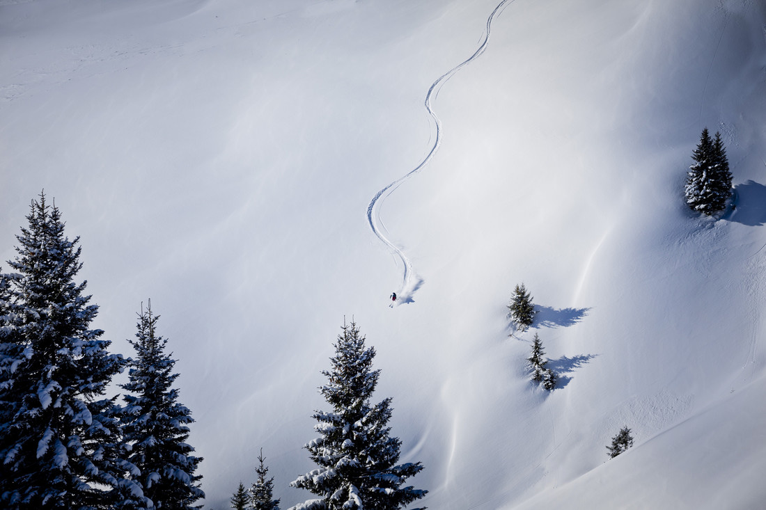 Tiefschneehaenge Saalbach